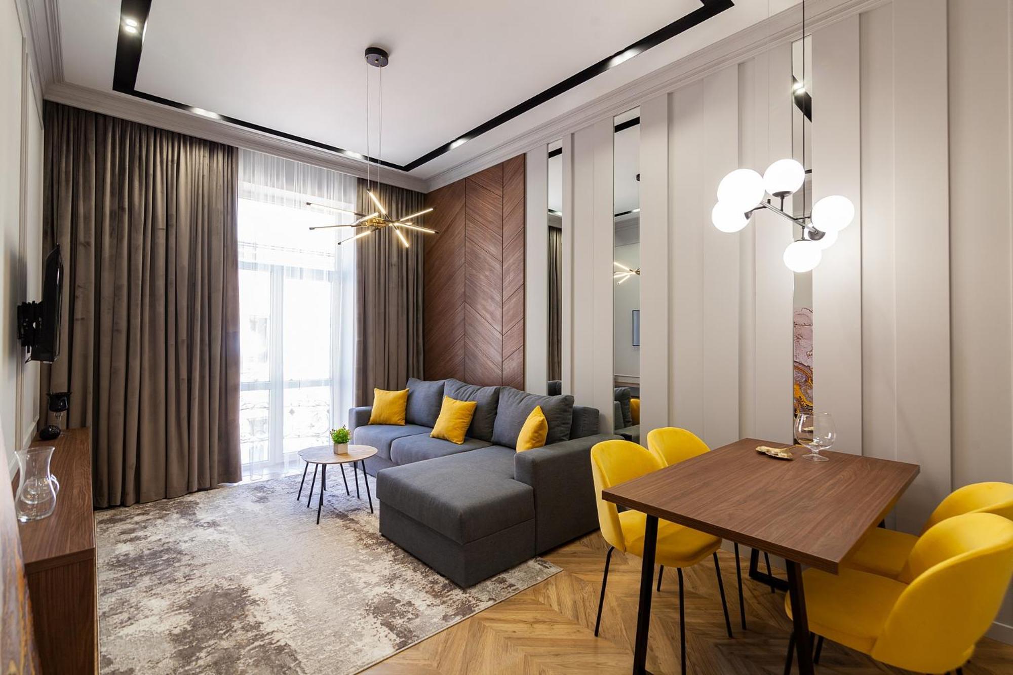 Royal Aparts Multi Lviv Exterior foto